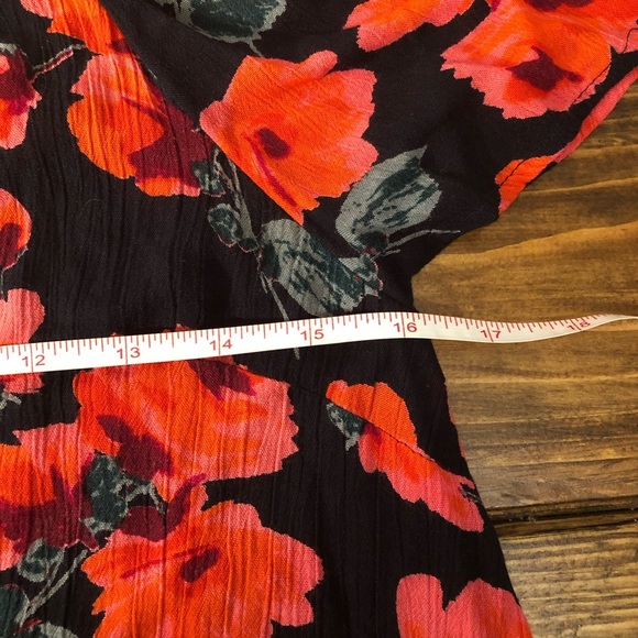 Billabong Black & Red Summer Nights Open-Shoulder Top Size XS - Picture 4 of 9